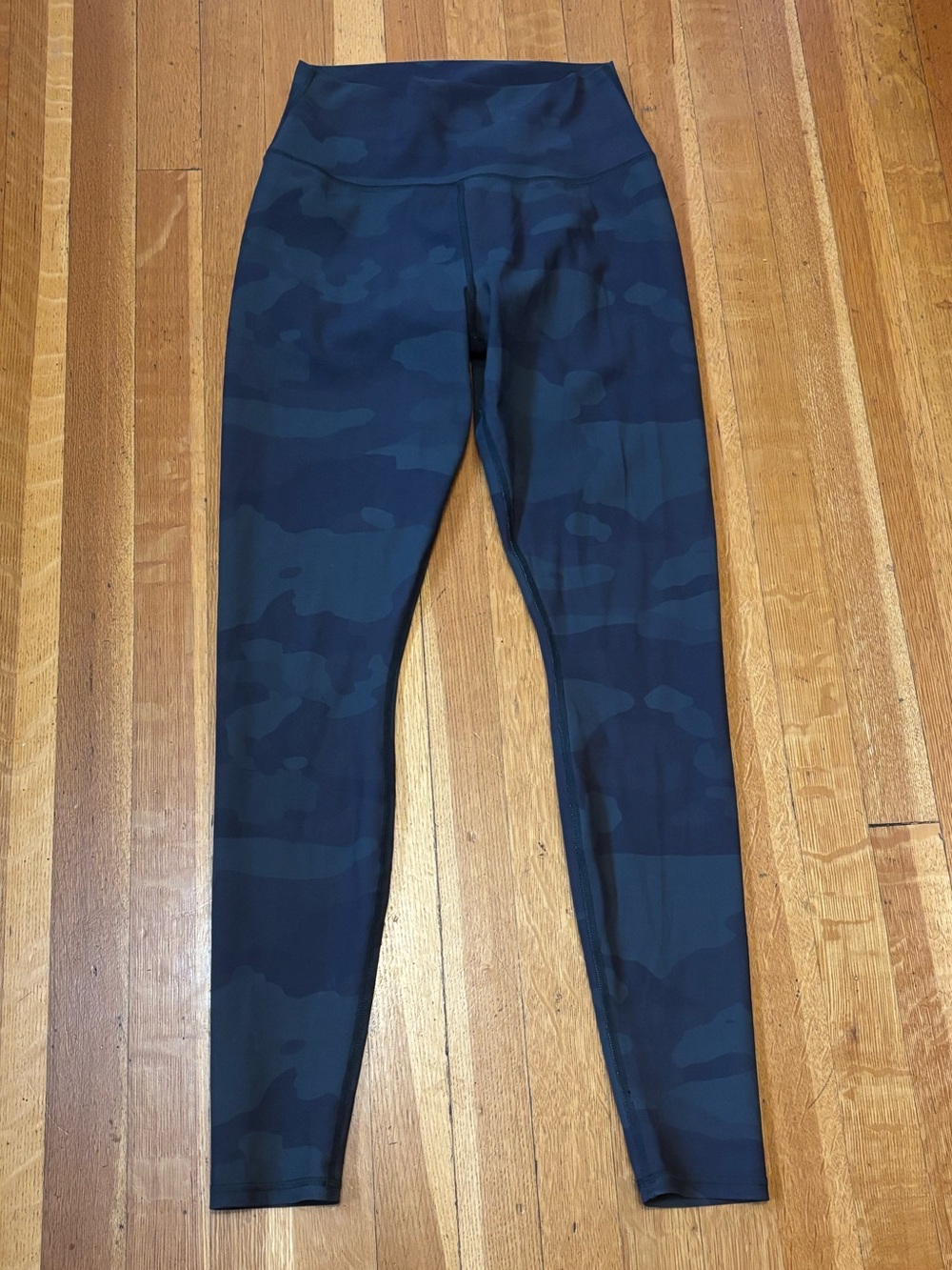 Alo High Waist Camo Leggings